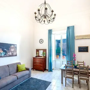 casuzzabedda.taorminaitalyhotels.com/